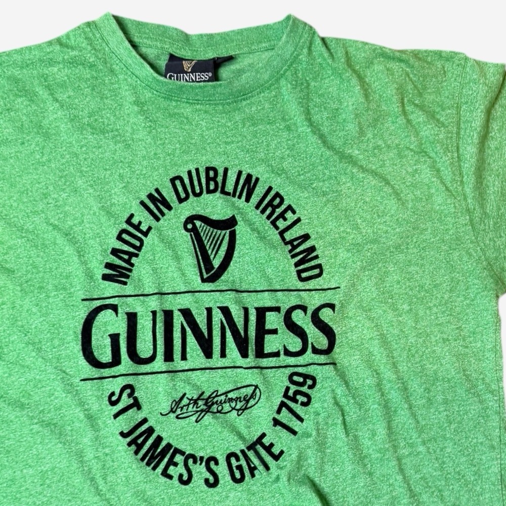 GUINNESS Made in Dublin Ireland SHIRT L Green Relaxed Fit Black Lettering